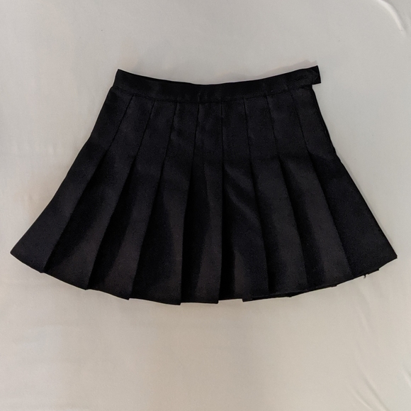 YesStyle Dresses & Skirts - black pleated skirt